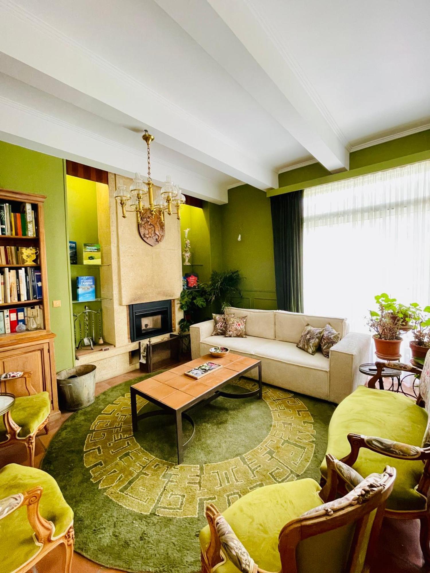 La Maison Au Toit Vert 에스팔리옹 외부 사진