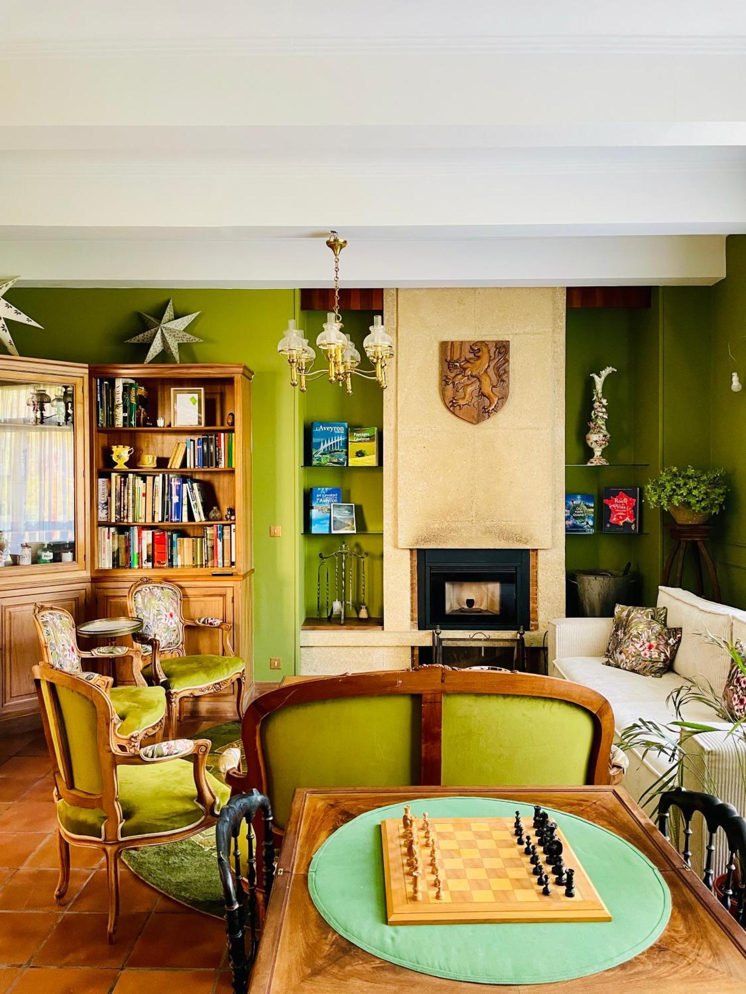 La Maison Au Toit Vert 에스팔리옹 외부 사진